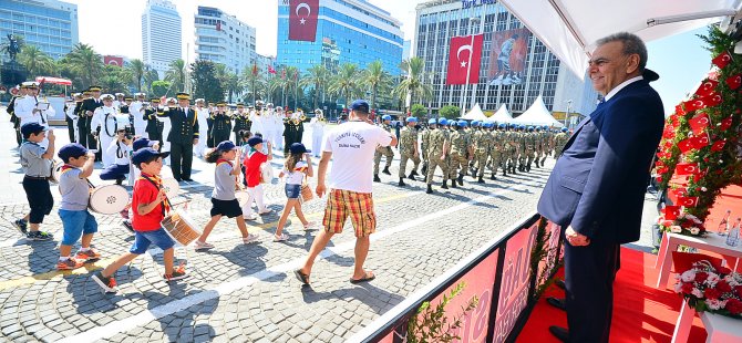 İzmir'de Zafer Coşkusu