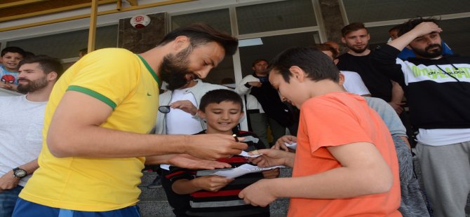 Manisa Büyükşehir Belediyespor Sevgisi Çığ Gibi Büyüyor