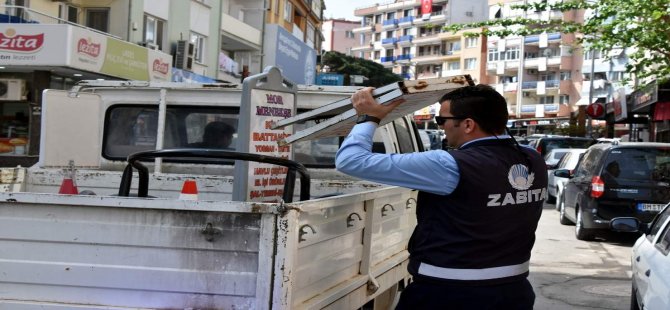 Aliağa Belediye Zabıtası’ndan Yol Ve Kaldırım İşgaline Geçit Yok