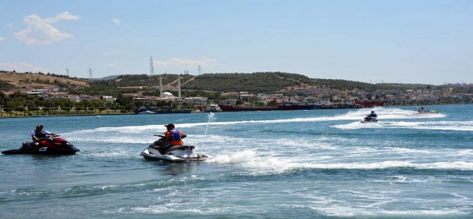 Türkiye Su Jeti Ve Flyboard Şampiyonası Aliağa Yarışları Başladı