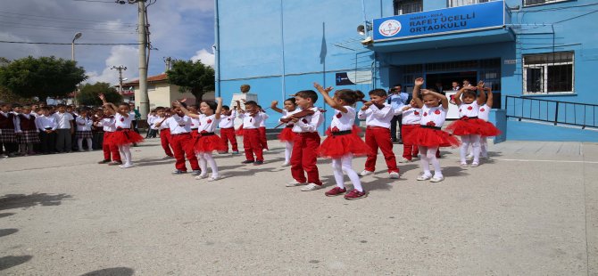 Rafet Üçelli Okulu’nda İlköğretim Haftası Kutlandı