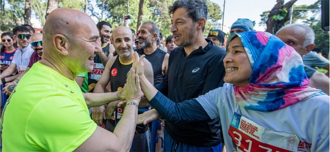 Maraton İzmir 100’üncü yıl onuruna koşuldu