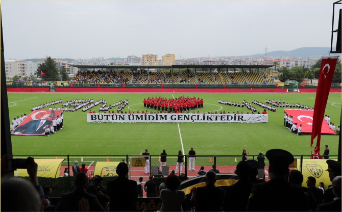 Aliağa’da Coşkulu 19 Mayıs Kutlaması