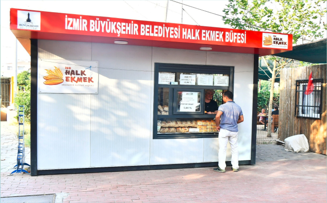 İzmir’de yurttaşın imdadına Halk Ekmek yetişiyor