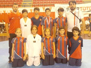 Bergama Belediyespor Taekwondo’da Türkiye Üçüncüsü Oldu