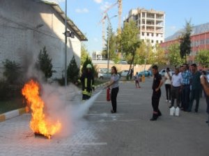 Ağız ve Diş Sağlığı Personeline İtfaiye Eğitimi