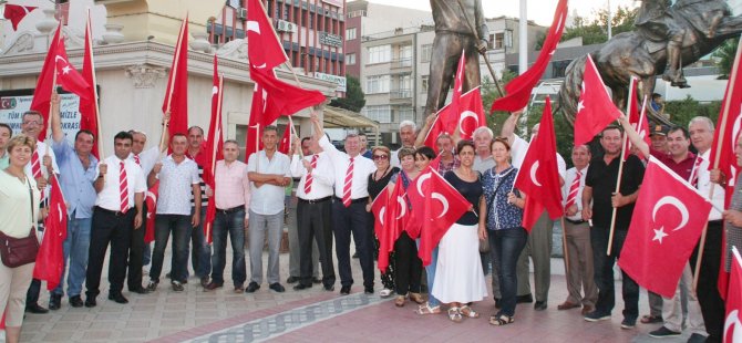 Menemen’de Ortak Cumhuriyet ve Demokrasi Mitingi