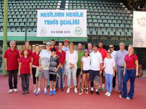 Kültürpark’ta Nesilden Nesle Tenis Şöleni