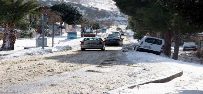 Kar Foça'da Ulaşımı Aksattı