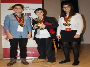 İzmir Sev’de World Scholar’s Cup Coşkusu