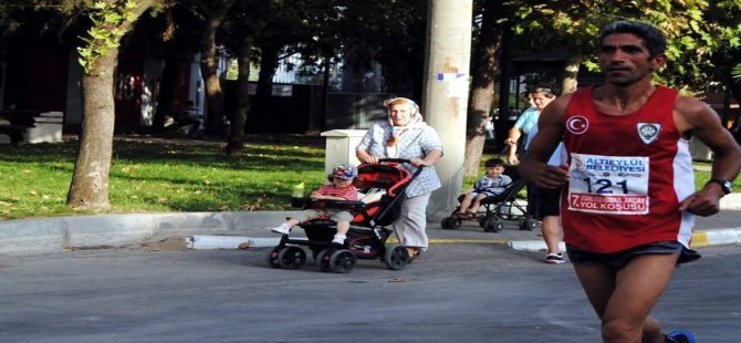 Fethi Sekin’in Anısına Yol Koşusu