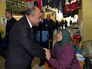 Başkan Hasan Arslan Pazar Yerlerini Gezdi