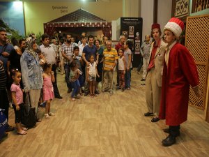 Şehir Tiyatrosu İzmir Fuarını Büyüledi