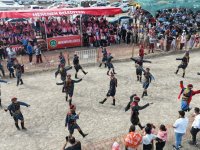 Menemen’de rahvan at şöleni yaşandı