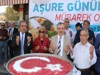 Büyükşehir Karaköy’de Binlerce Kişiye Aşure Dağıttı